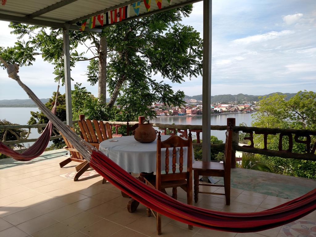 Zapote Tree Inn Flores Exterior photo