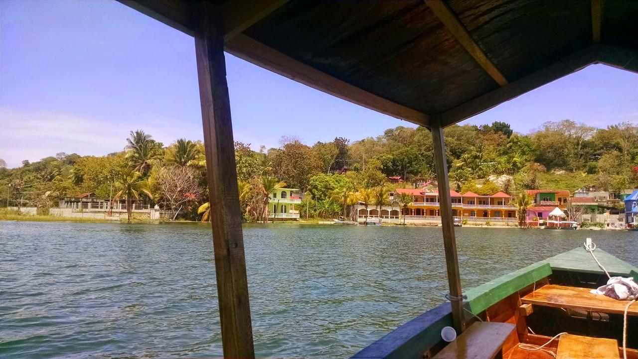 Zapote Tree Inn Flores Exterior photo