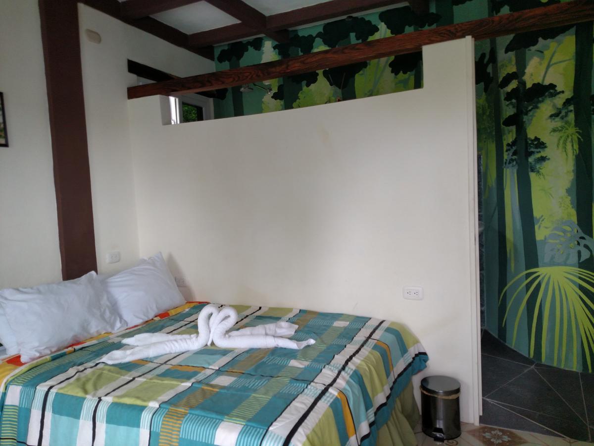 Zapote Tree Inn Flores Exterior photo